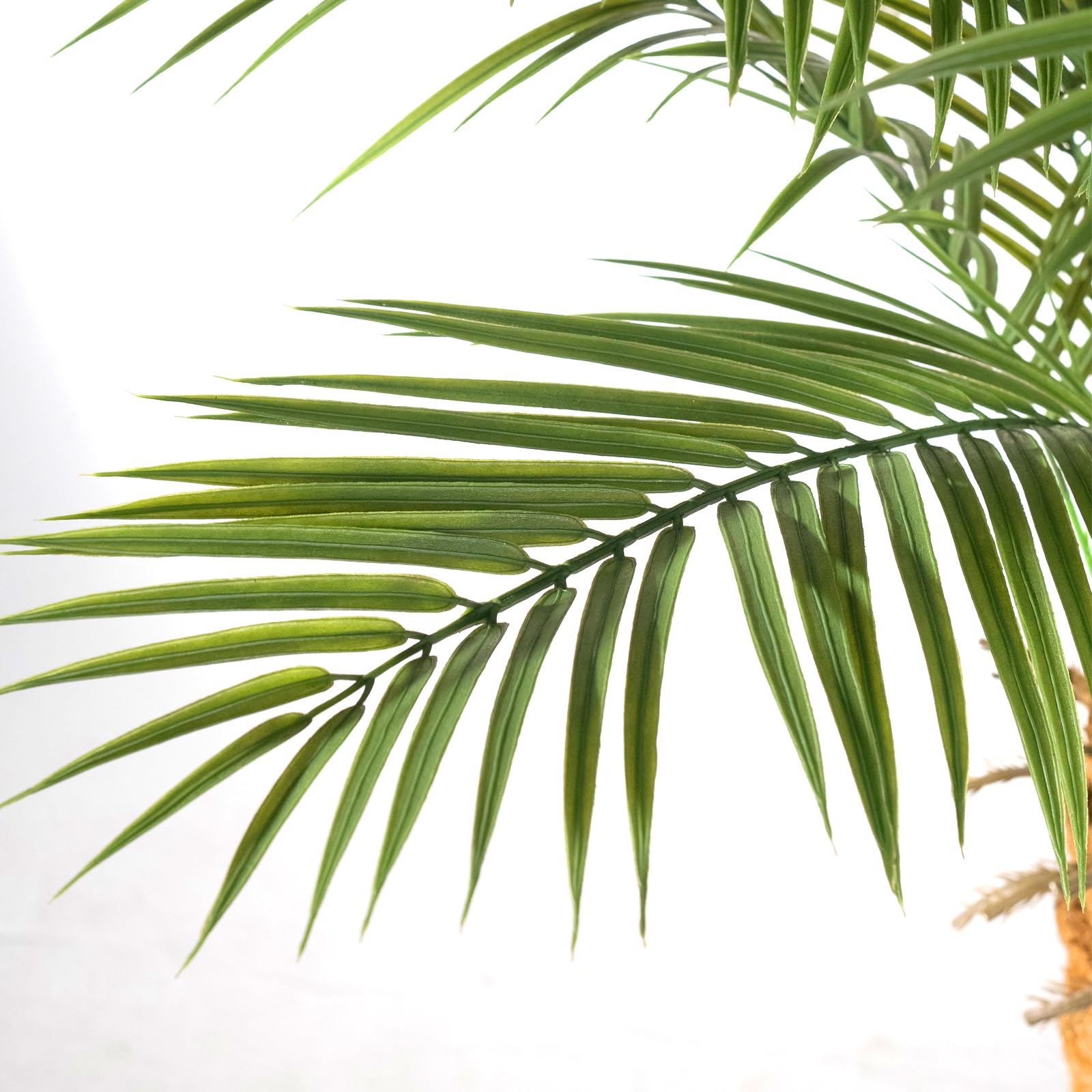 Artificial palm leaf details